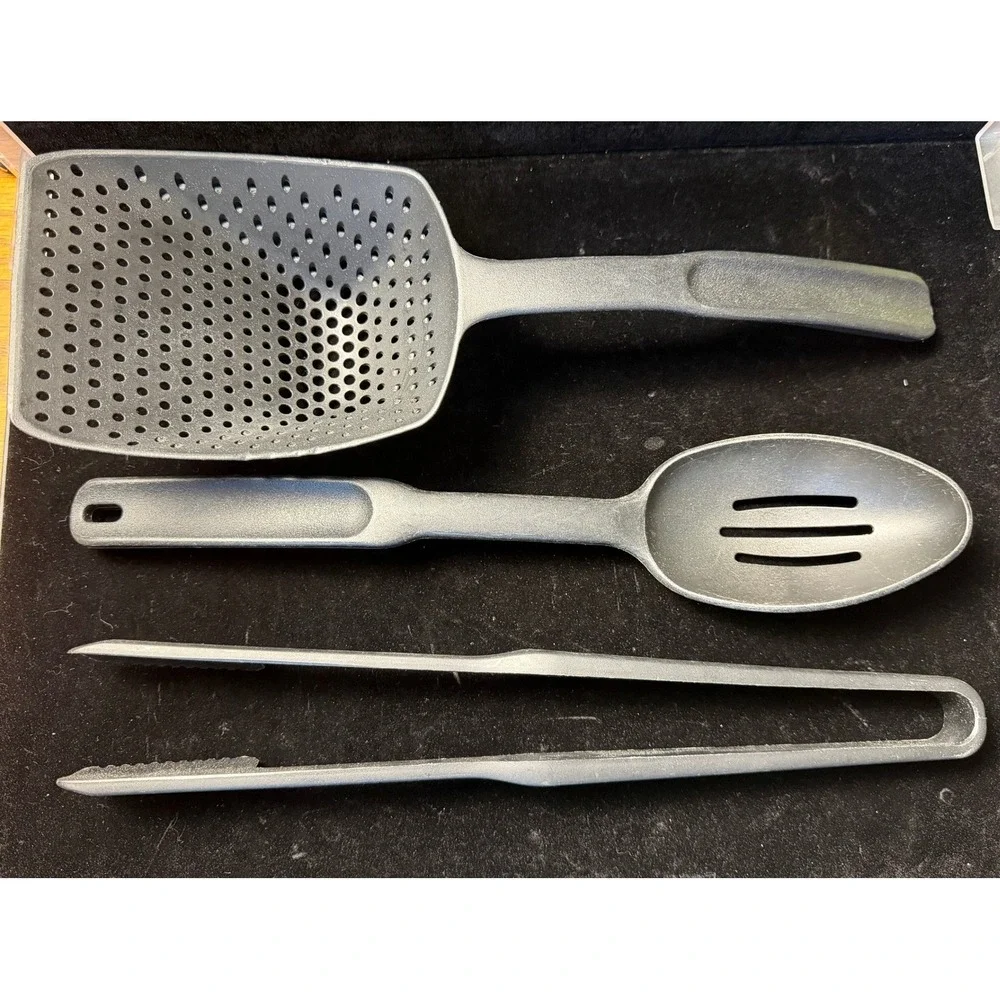 Pampered Chef Gray Kitchen 3pc Tool Set: Scoop Colander, Slotted Spoon, Tongs